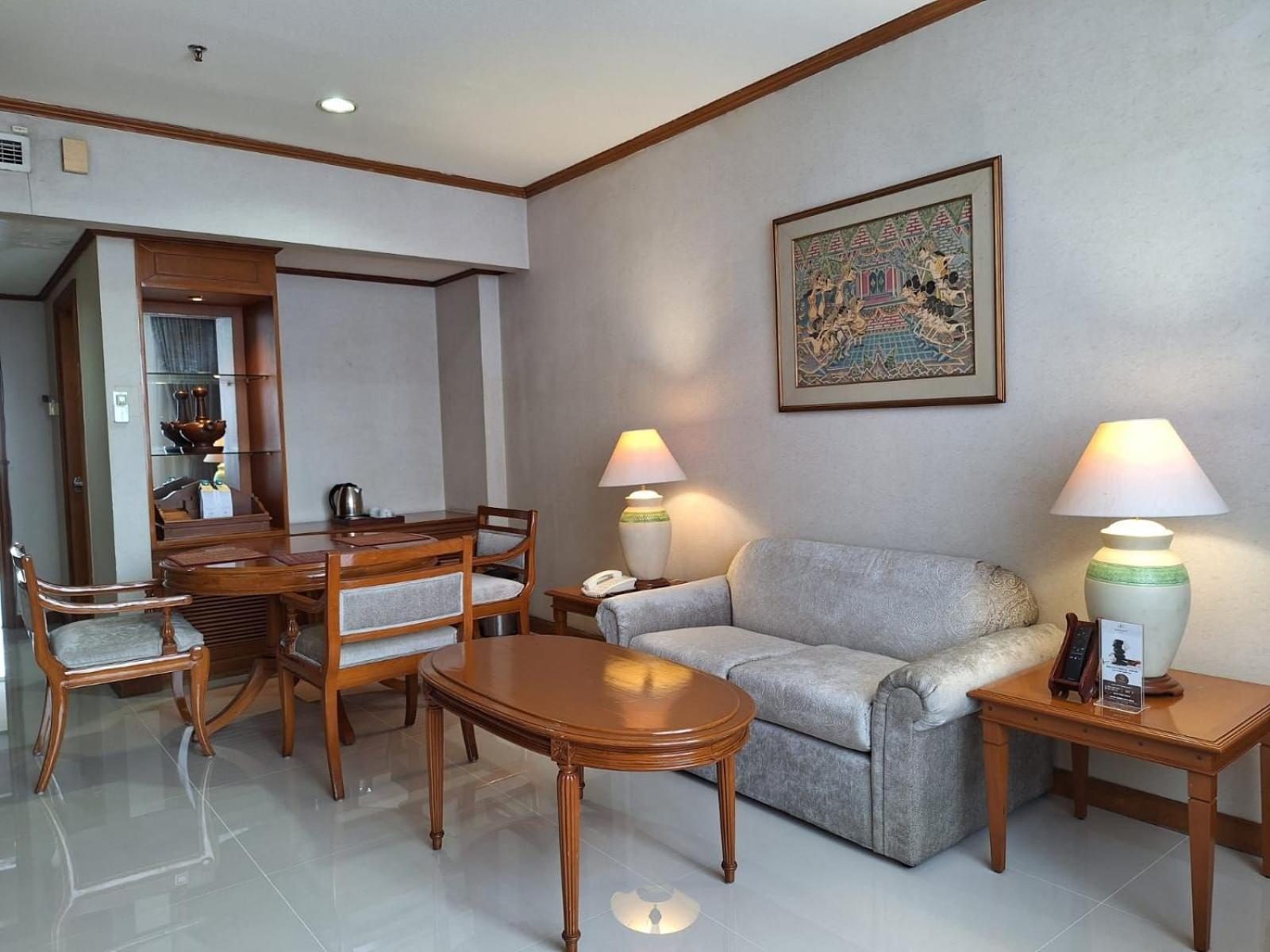 Hotel Sahid Jaya Solo Esterno foto