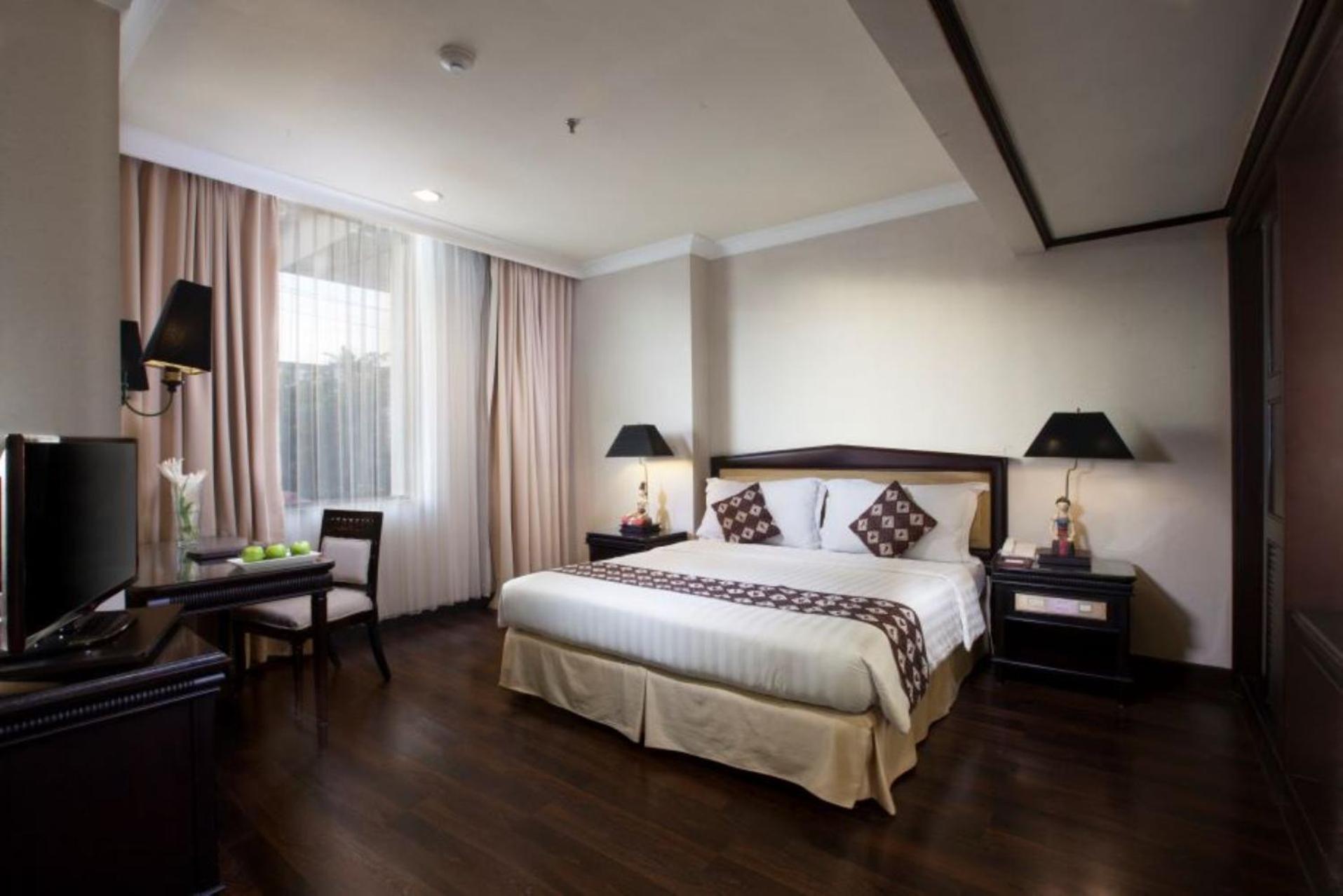 Hotel Sahid Jaya Solo Esterno foto