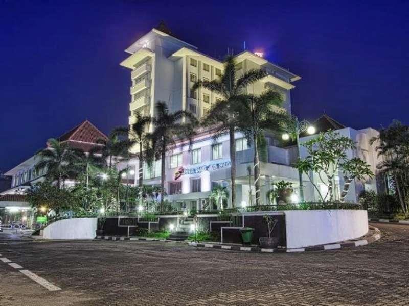 Hotel Sahid Jaya Solo Esterno foto